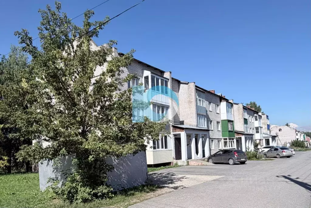 2-к кв. Башкортостан, Иглинский сельсовет, с. Иглино ул. Строителей, ... - Фото 1