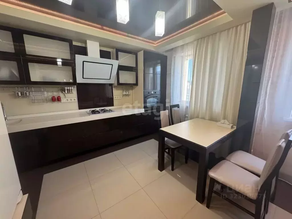 2-к кв. Ханты-Мансийский АО, Ханты-Мансийск Ледовая ул., 7 (70.0 м) - Фото 2