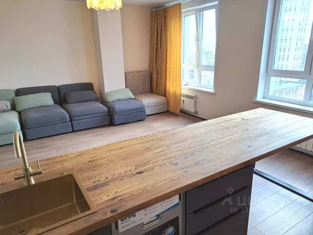 4-к кв. Красноярский край, Красноярск Высотная ул., 2Ц (90.0 м) - Фото 1