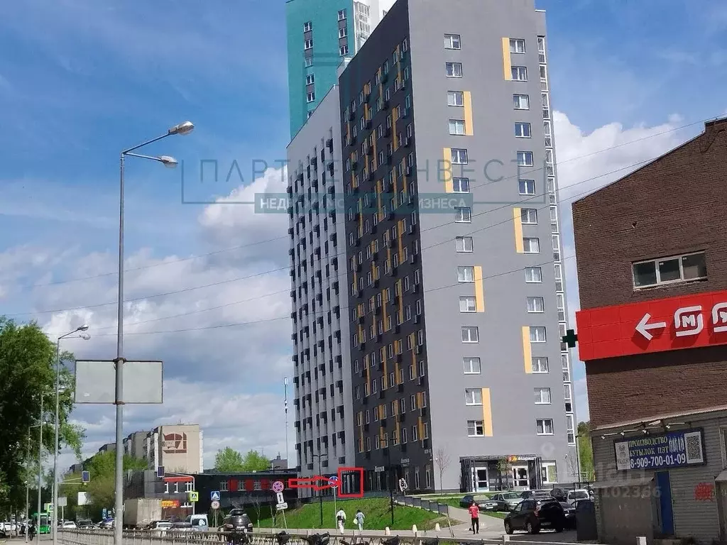 Торговая площадь в Свердловская область, Екатеринбург ул. 40-летия ... - Фото 0