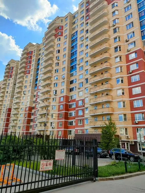 1-к. квартира, 45 м, 5/17 эт. - Фото 0