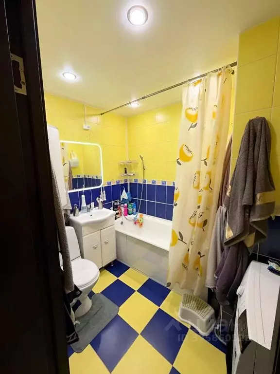 2-к кв. Омская область, Омск Революционная ул., 20 (40.2 м) - Фото 2