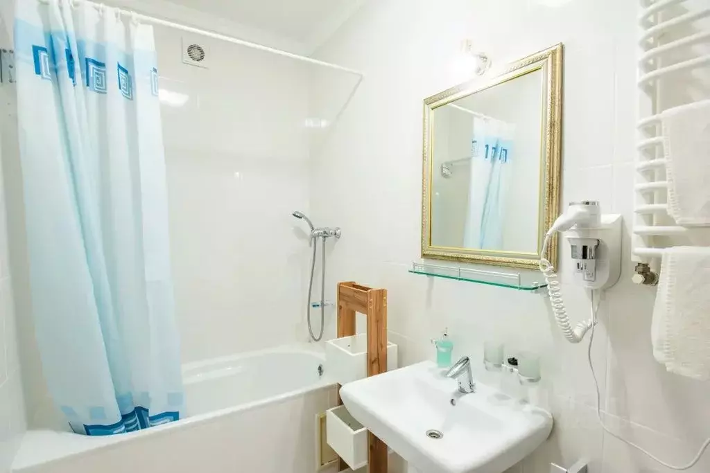 Комната Крым, Феодосия наб. Черноморская, 2 - Фото 2