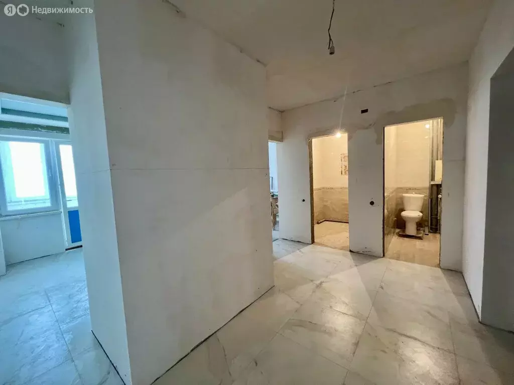 2-комнатная квартира: Нальчик, улица Тарчокова, 21к1 (61 м) - Фото 0