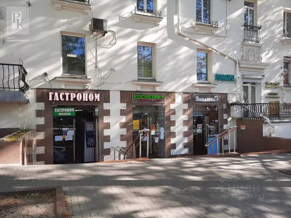 Торговая площадь в Севастополь ул. Адмирала Октябрьского, 3 (93 м) - Фото 1
