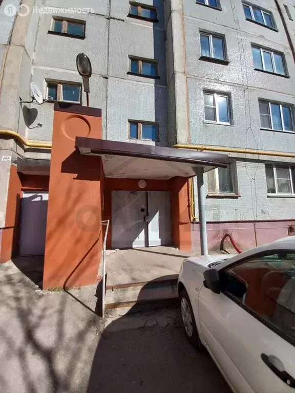 2-комнатная квартира: Калуга, Малоярославецкая улица, 2 (50 м) - Фото 0