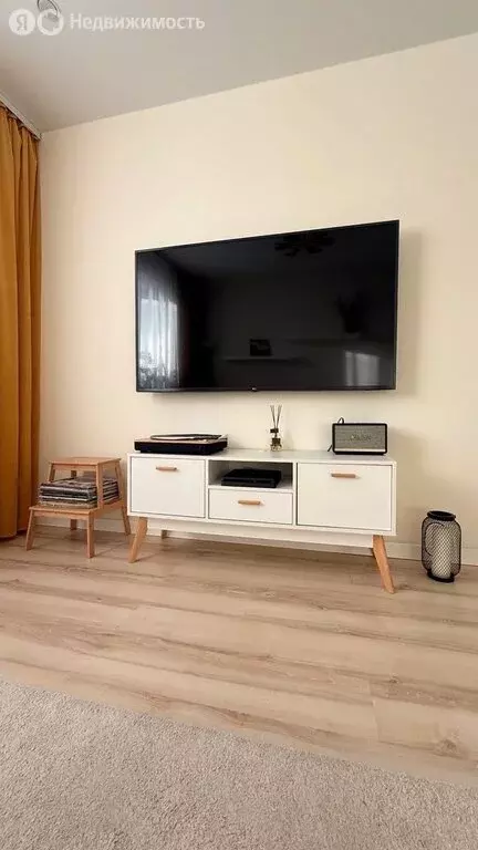 3-комнатная квартира: деревня Кисловка, микрорайон Северный, улица ... - Фото 1