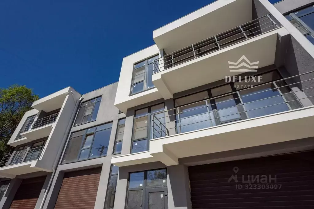 Дом в Крым, Ялта ул. Имени Джафера Сейдамета, 11 (150 м) - Фото 2