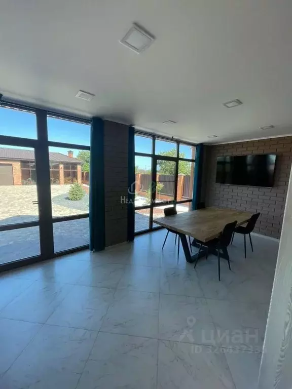 Дом в Краснодарский край, Ейский район, Александровское с/пос, пос. ... - Фото 1