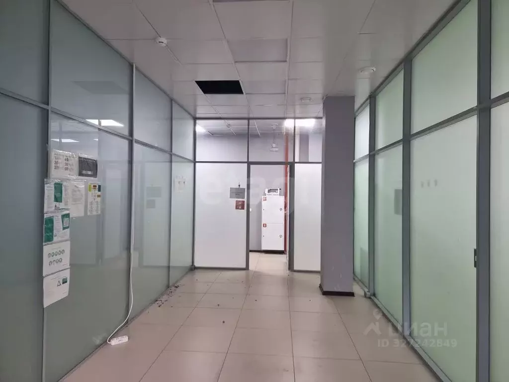 Офис в Ямало-Ненецкий АО, Новый Уренгой просп. Губкина, 14А (21 м) - Фото 1