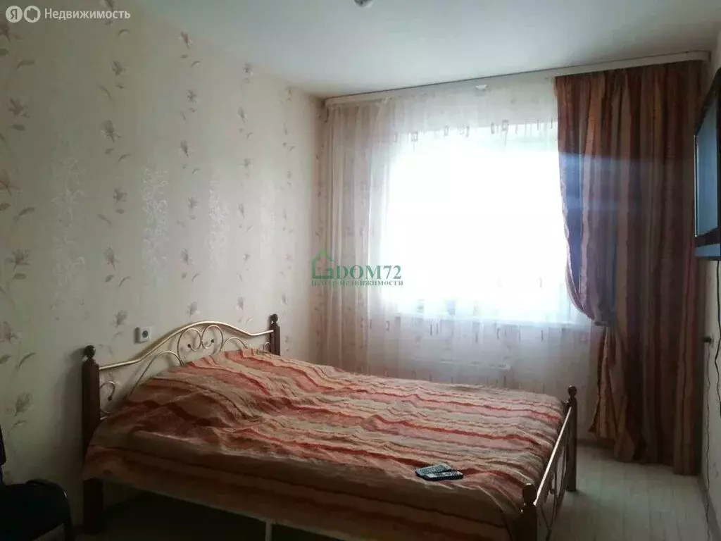 2-комнатная квартира: Тобольск, 4-й микрорайон, 43 (60 м) - Фото 0