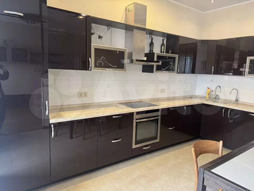 3-к. квартира, 90 м, 10/18 эт. - Фото 1