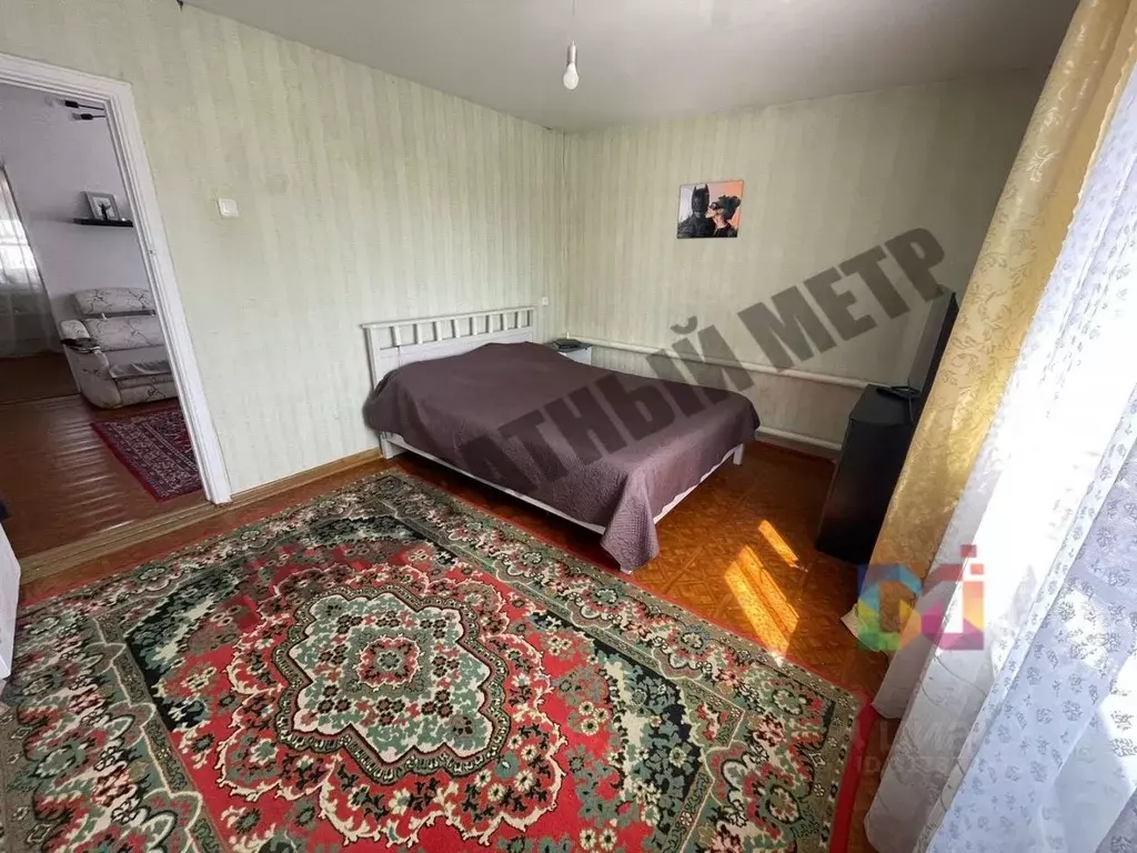 Дом в Калмыкия, Целинный район, с. Троицкое ул. Жукова, 7 (142 м) - Фото 1