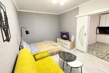 1-к кв. Оренбургская область, Оренбург 1 Мая ул., 61/2 (40.0 м) - Фото 0