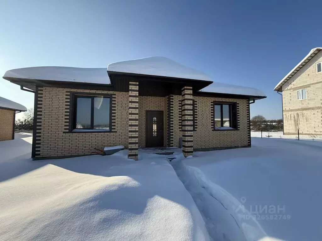 Дом в Калужская область, Жуковский муниципальный округ, д. Алопово ул. ... - Фото 2