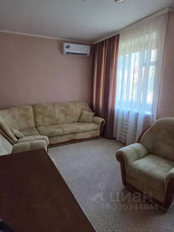 2-к кв. Алтайский край, Яровое Алтайская ул., 41 (40.0 м) - Фото 0