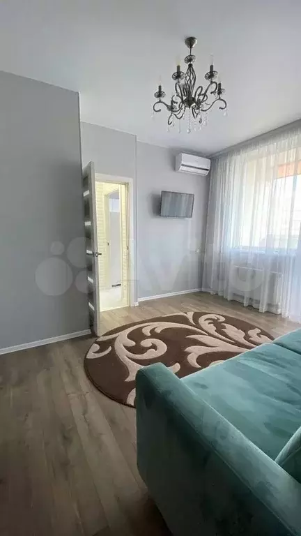 1-к. квартира, 38 м, 8/9 эт. - Фото 1