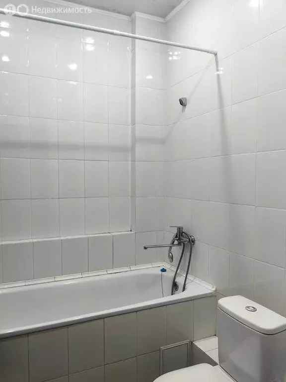 1-комнатная квартира: Абакан, улица Пушкина, 3 (30 м) - Фото 1