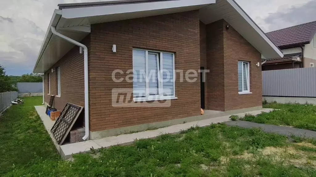 Коттедж в Белгородская область, Старый Оскол ул. Сергиевская (115 м) - Фото 0