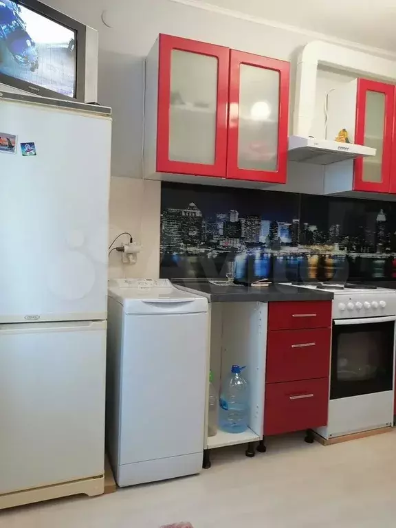1-к. квартира, 37 м, 3/10 эт. - Фото 0