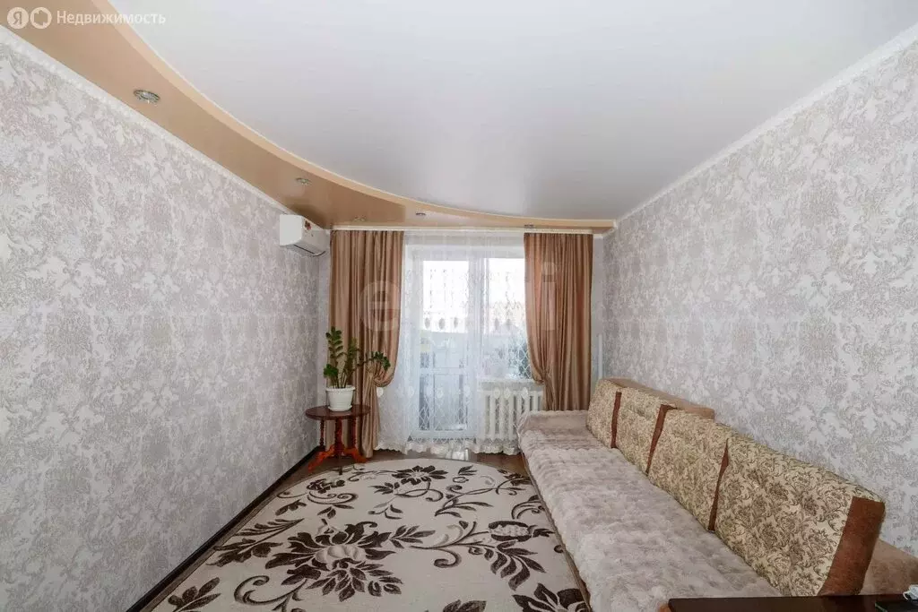 3-комнатная квартира: Ишим, улица Порфирьева, 2 (73 м) - Фото 2