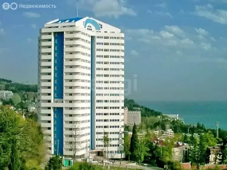 Квартира-студия: Сочи, улица Яна Фабрициуса, 2/4А (67 м) - Фото 1