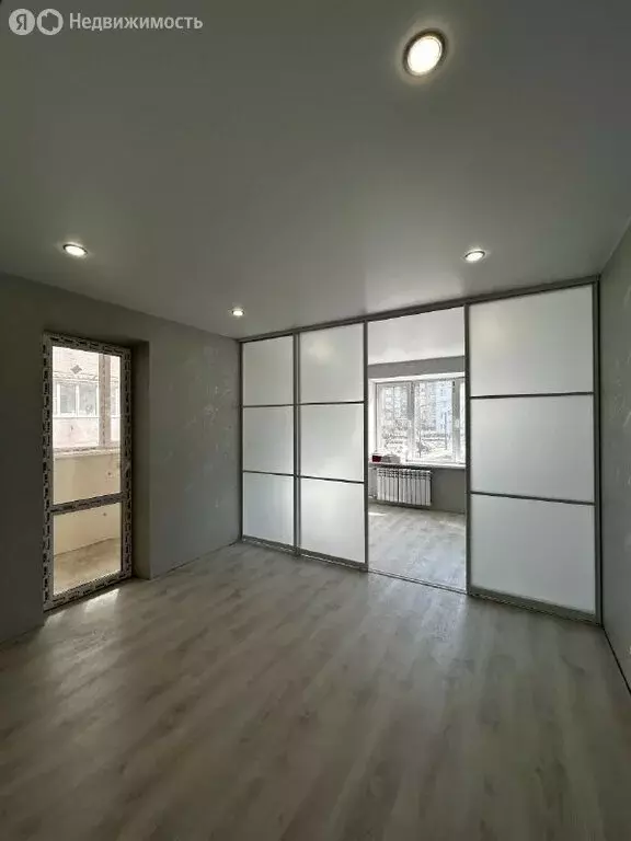 1-комнатная квартира: Брянск, Литейная улица, 69 (47.02 м) - Фото 1