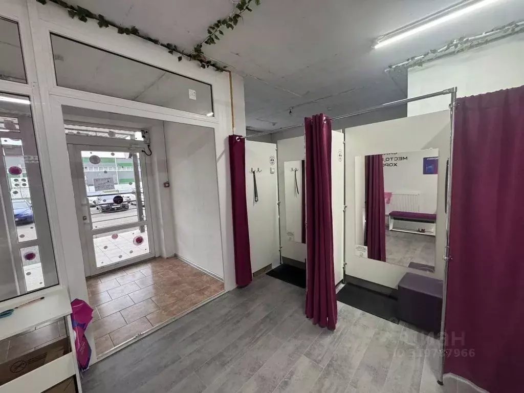 Торговая площадь в Краснодарский край, Краснодар Имени Петра ... - Фото 2