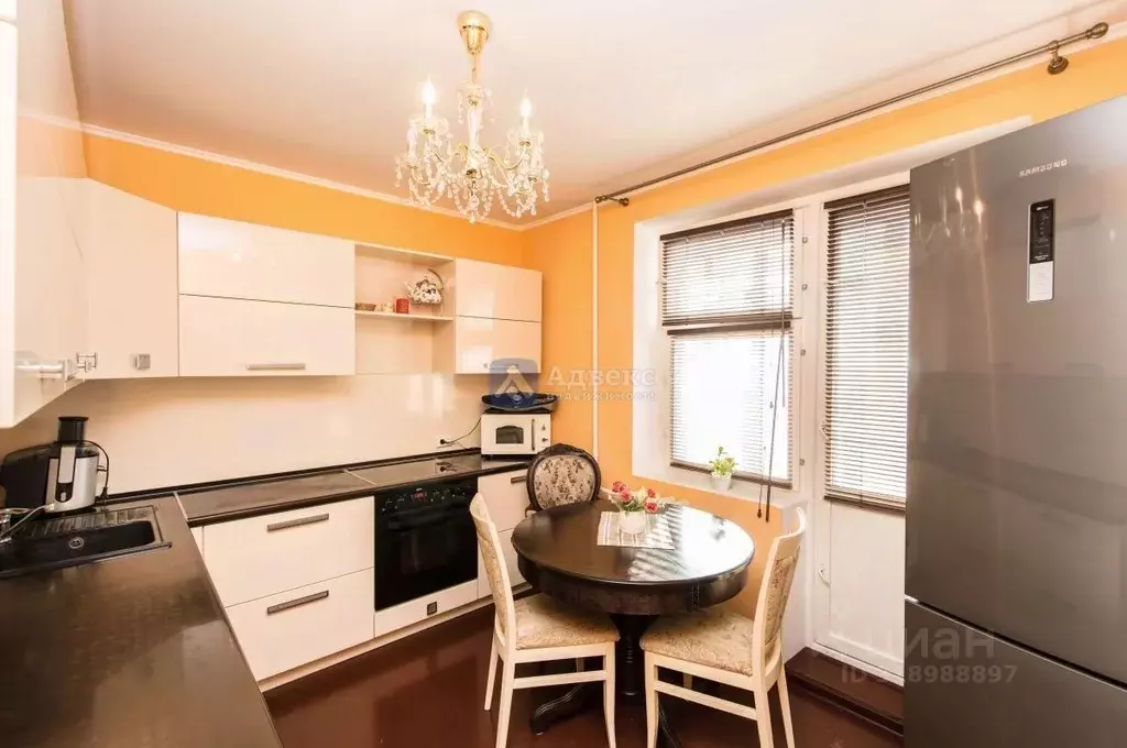 2-к кв. Тюменская область, Тюмень ул. Николая Семенова, 33 (62.4 м) - Фото 1