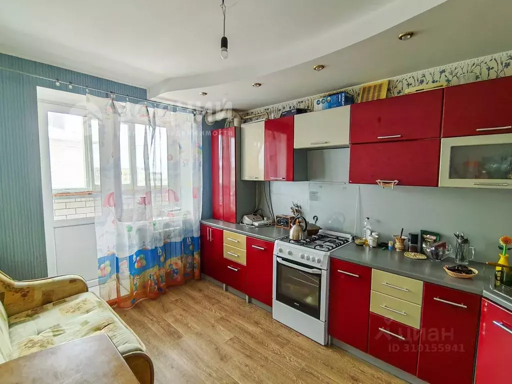 2-к кв. Чувашия, Канаш Чебоксарская ул., 7 (58.0 м) - Фото 0