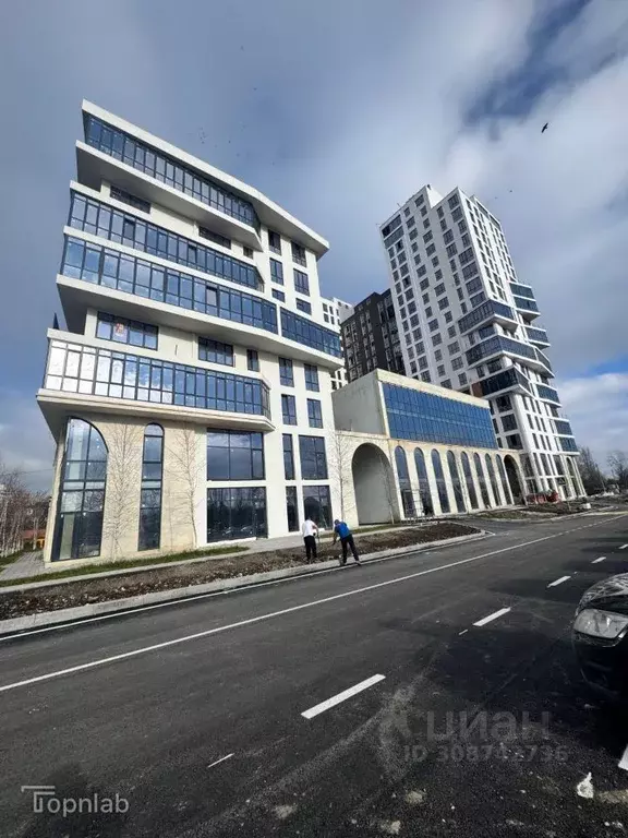 3-к кв. Кабардино-Балкария, Нальчик ул. Кешокова, 1 (167.57 м) - Фото 1