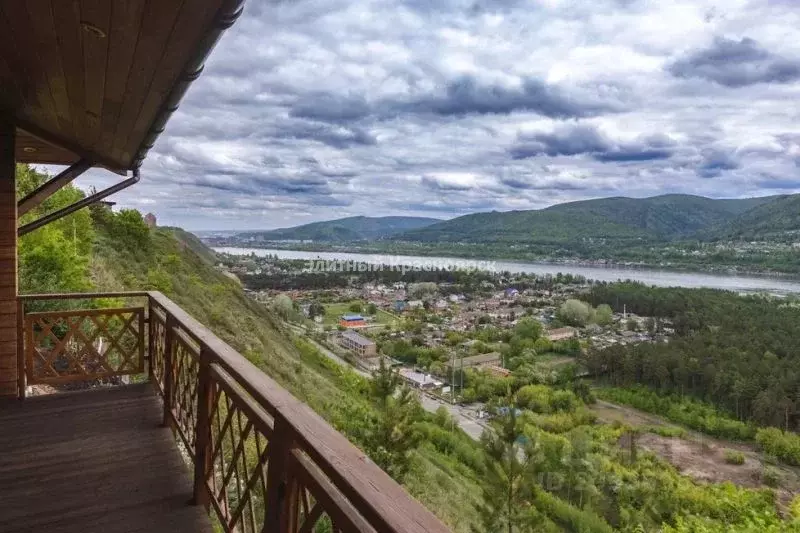 Коттедж в Красноярский край, Красноярск Кедровый пер. (120 м) - Фото 1