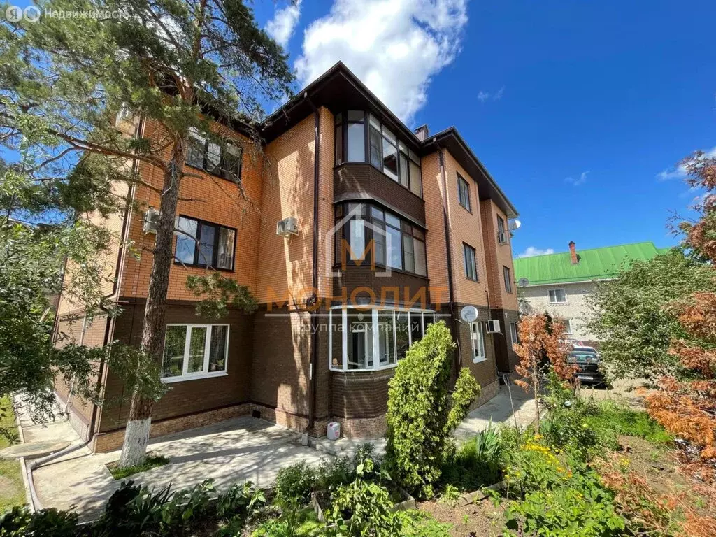 2-комнатная квартира: Горячий Ключ, улица Бабушкина, 43 (66 м) - Фото 0