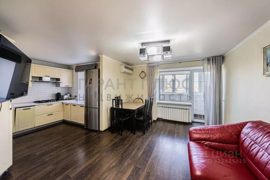 3-к кв. Липецкая область, Липецк ул. 40 лет Октября, 45 (75.0 м) - Фото 1