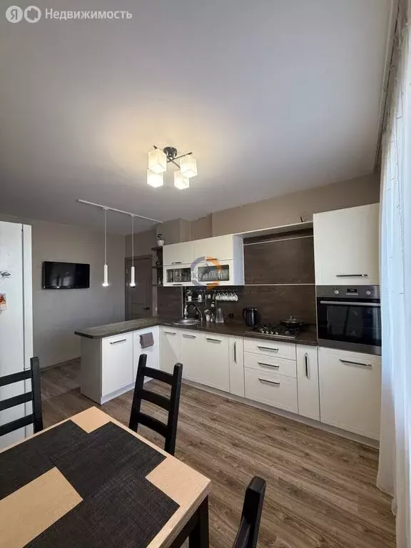 3-комнатная квартира: Великий Новгород, Большая Московская улица, 122 ... - Фото 1