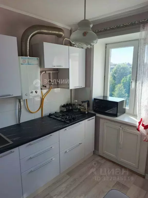 2-к кв. Чувашия, Чебоксары ул. Композитора Максимова, 9 (45.0 м) - Фото 0