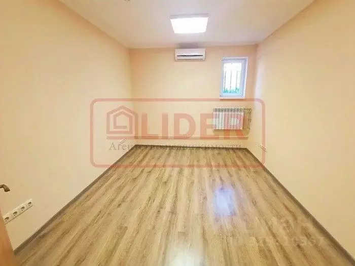 Офис в Севастополь ул. Пожарова, 26А (16 м) - Фото 1