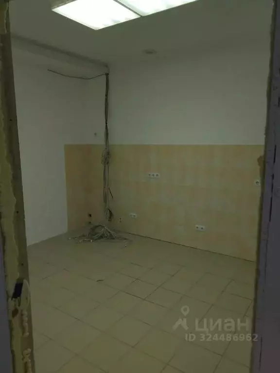 Помещение свободного назначения в Крым, Симферополь ул. Героев ... - Фото 2