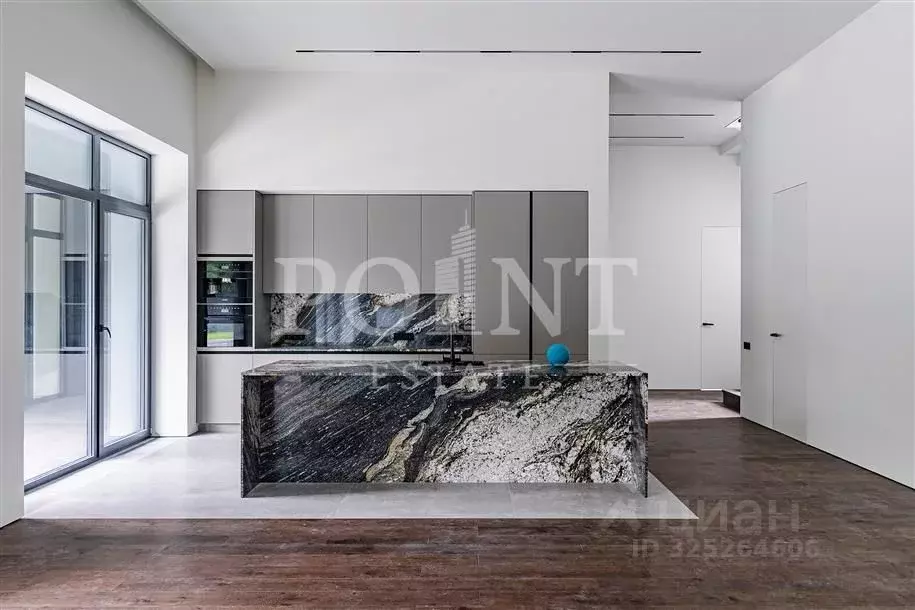 Коттедж в Московская область, Одинцовский городской округ, д. ... - Фото 1