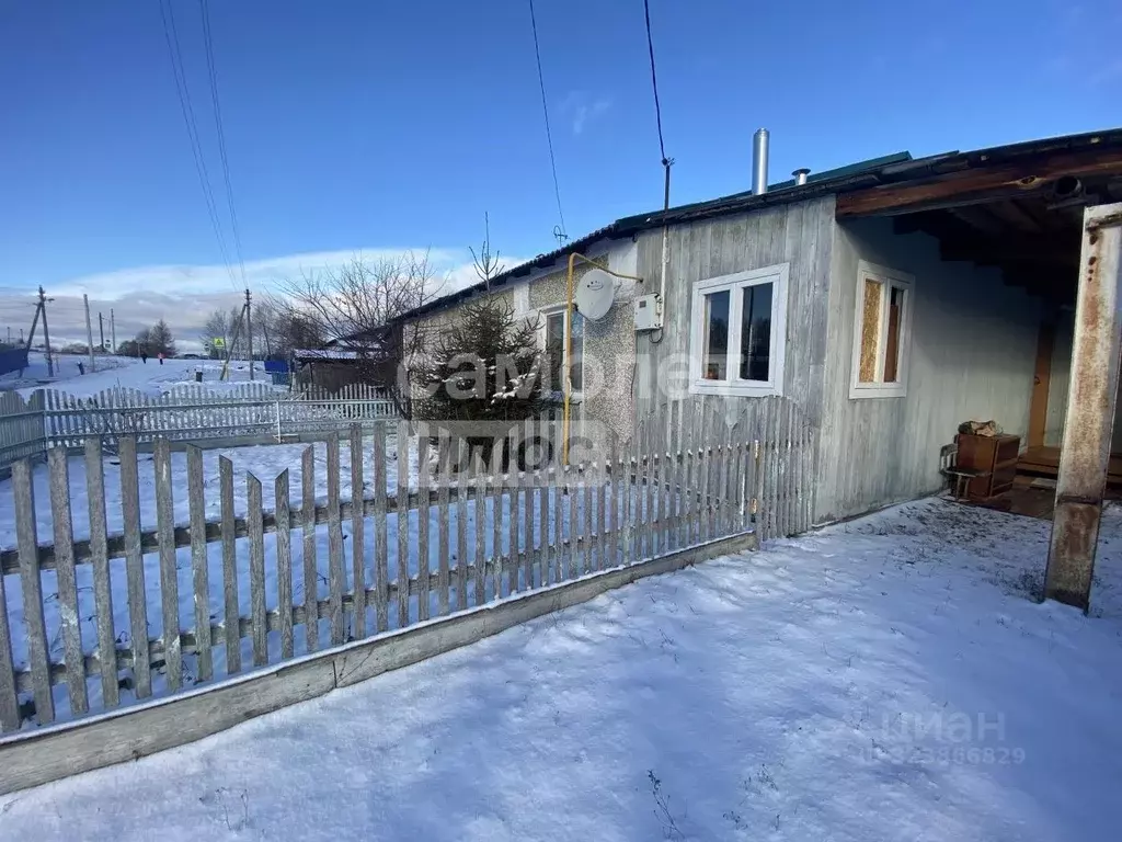 Дом в Свердловская область, Махневское муниципальное образование, с. ... - Фото 1