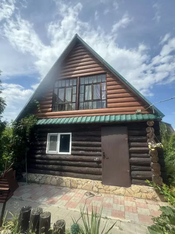 Дом в Саратовская область, Энгельсский район, Красноярское ... - Фото 1