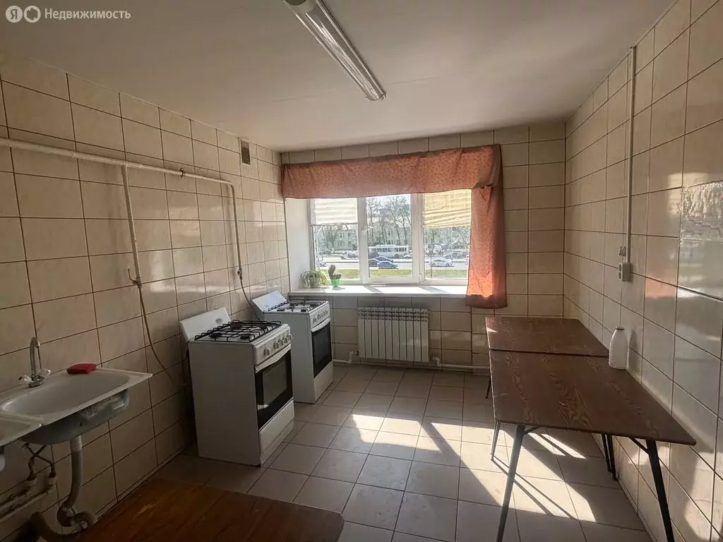 1к в 7-комнатной квартире (13.5 м) - Фото 0