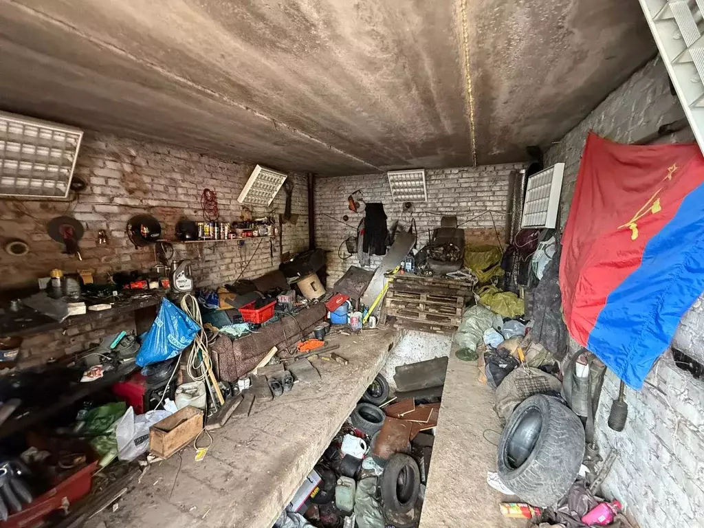Гараж в Псковская область, Великие Луки Новослободская наб. (24 м) - Фото 0