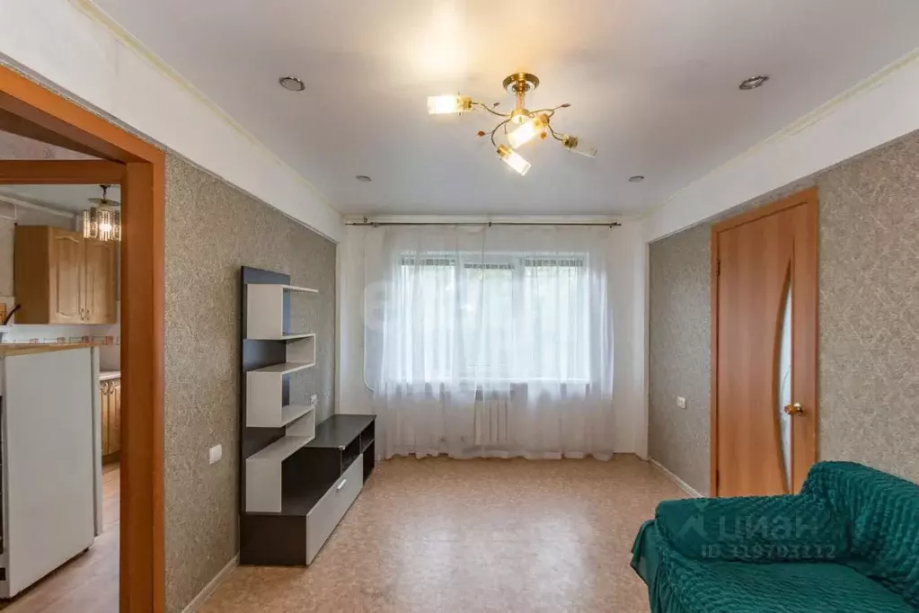 2-к кв. Омская область, Омск Краснознаменная ул., 2В (45.2 м) - Фото 0