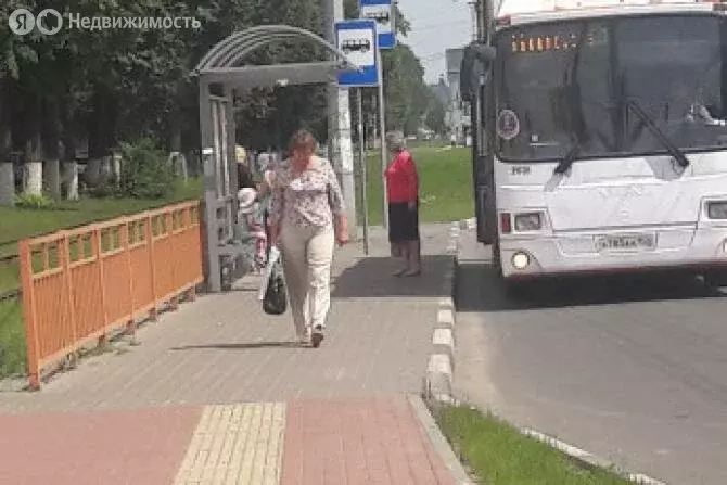 Торговая площадь (500 м) - Фото 1