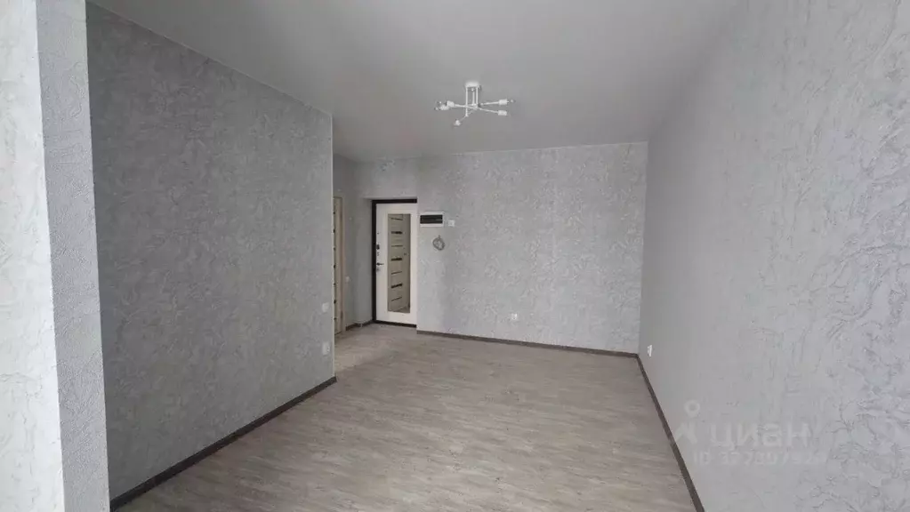 1-к кв. Волгоградская область, Волгоград ул. Тракторостроителей, 27 ... - Фото 2