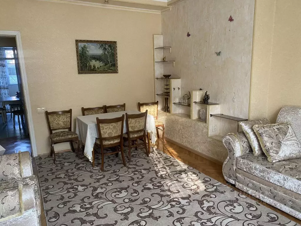 3-к кв. Северная Осетия, Владикавказ ул. Бутырина, 8 (80.0 м) - Фото 1