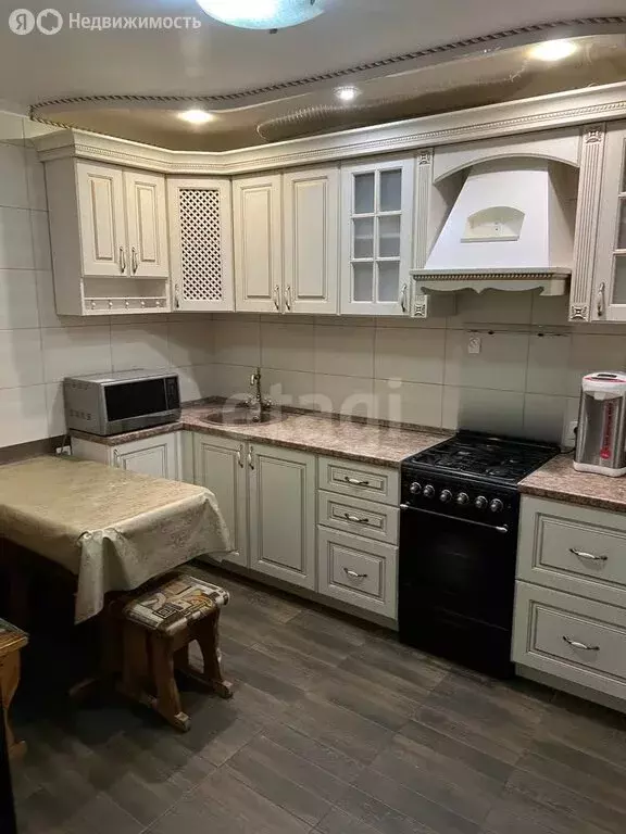 3-комнатная квартира: село Красный Октябрь, улица Гагарина, 14 (67 м) - Фото 2