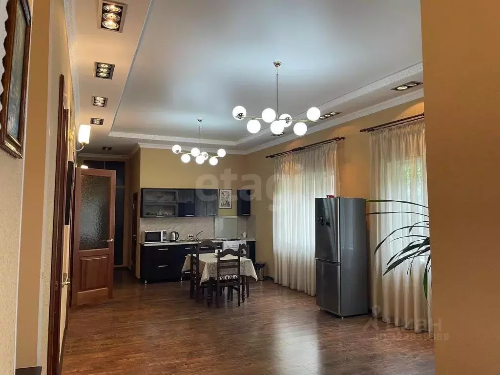 3-к кв. Северная Осетия, Владикавказ просп. Мира, 16 (90.0 м) - Фото 1