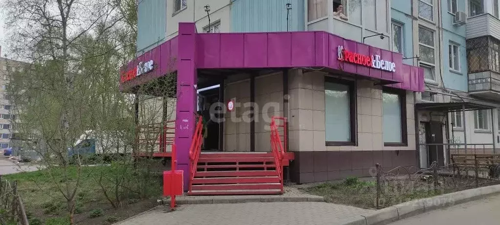 Торговая площадь в Алтайский край, Бийск ул. Петра Мерлина, 11 (71 м) - Фото 0